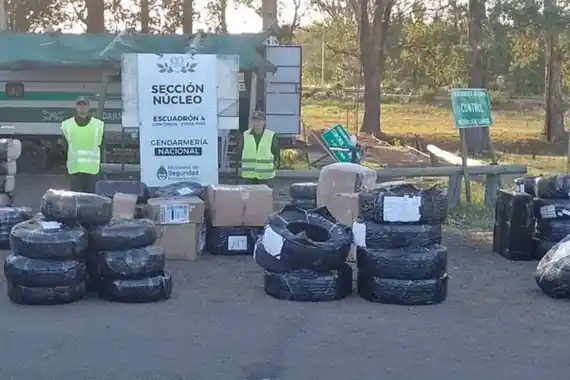 Incautaron otro cargamento de neumáticos