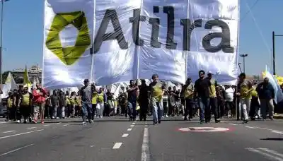 Advierten que, por conflicto gremial, podría faltar leche en los próximos días