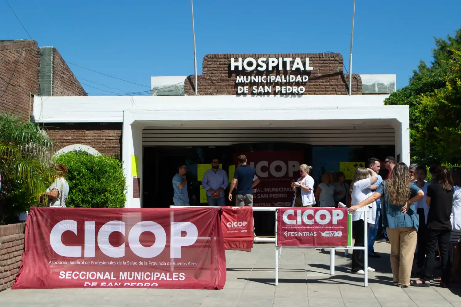 El Gobierno pagó horas extras, guardias y el primer tramo de aguinaldo a los médicos