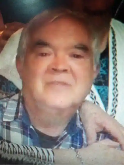 FALLECI�  CARLOS  HERMOSA 