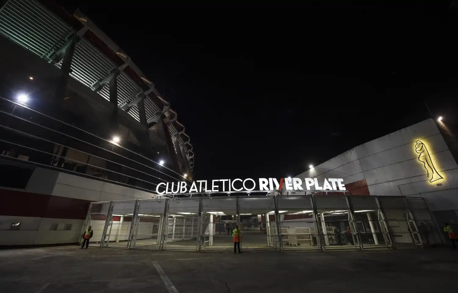 Vuelve el público al fútbol en octubre: se habilitó el regreso con un aforo del 50%