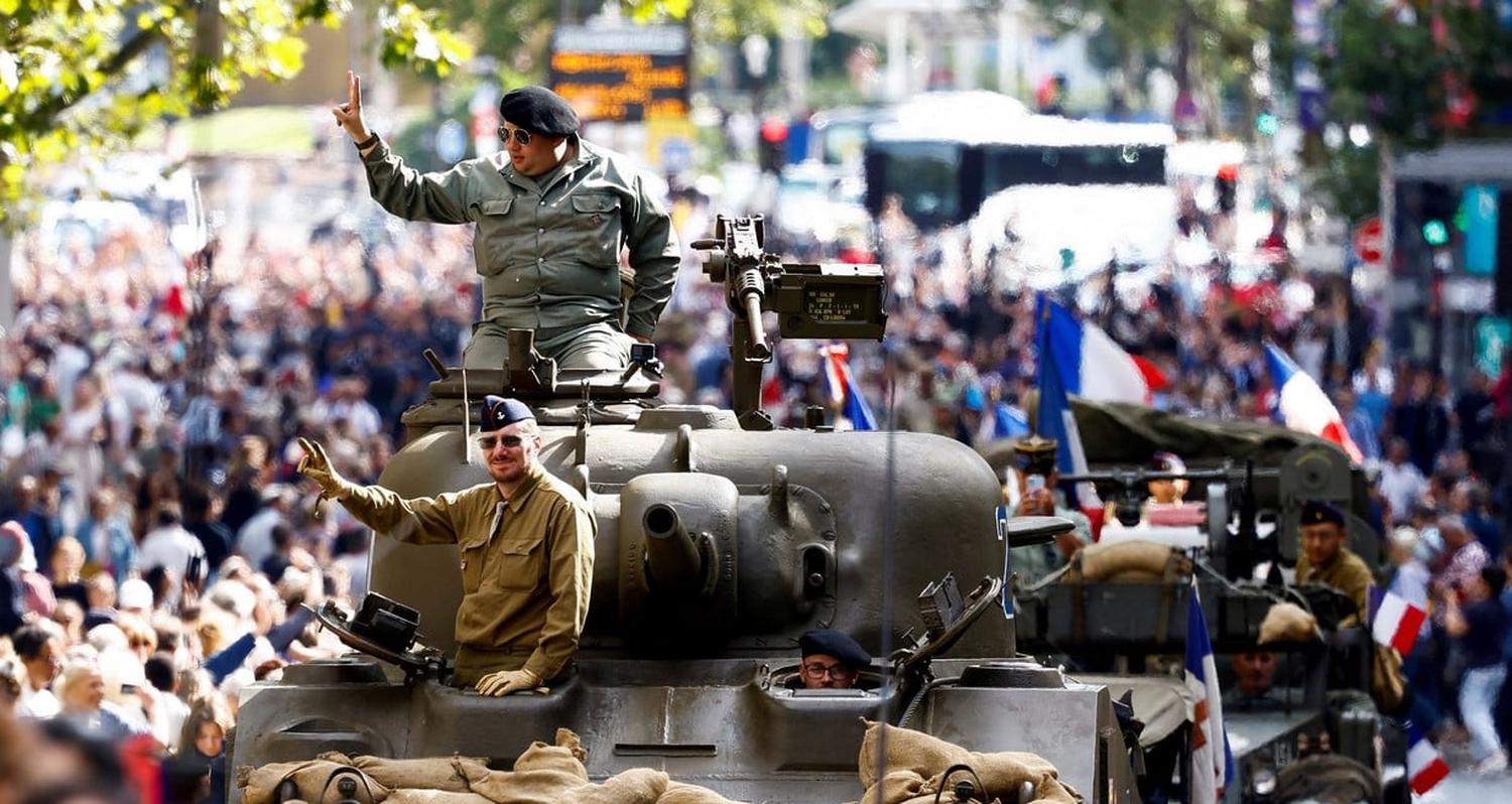 El 25 de agosto de 1944, la 2ª División Blindada francesa entró en la capital bajo el mando del general Philippe Leclerc de Hautecloque, poniendo fin a 1.500 días de ocupación alemana. CREIDTO: REUTERS/ Christian Hartmann