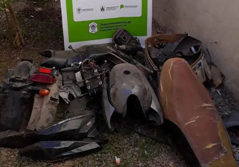Secuestran partes de motos y un motor que fue robado