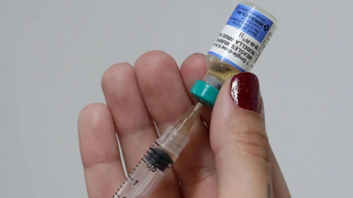 ¡PIDEN MEJORAR VACUNAS! Academia de Medicina ante posibles brotes de sarampión