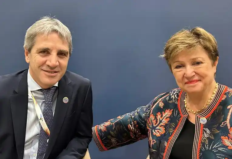 El FMI reveló que Caputo habló con Georgieva tras la derrota electoral: "Apoyamos la continua adhesión al ancla fiscal"