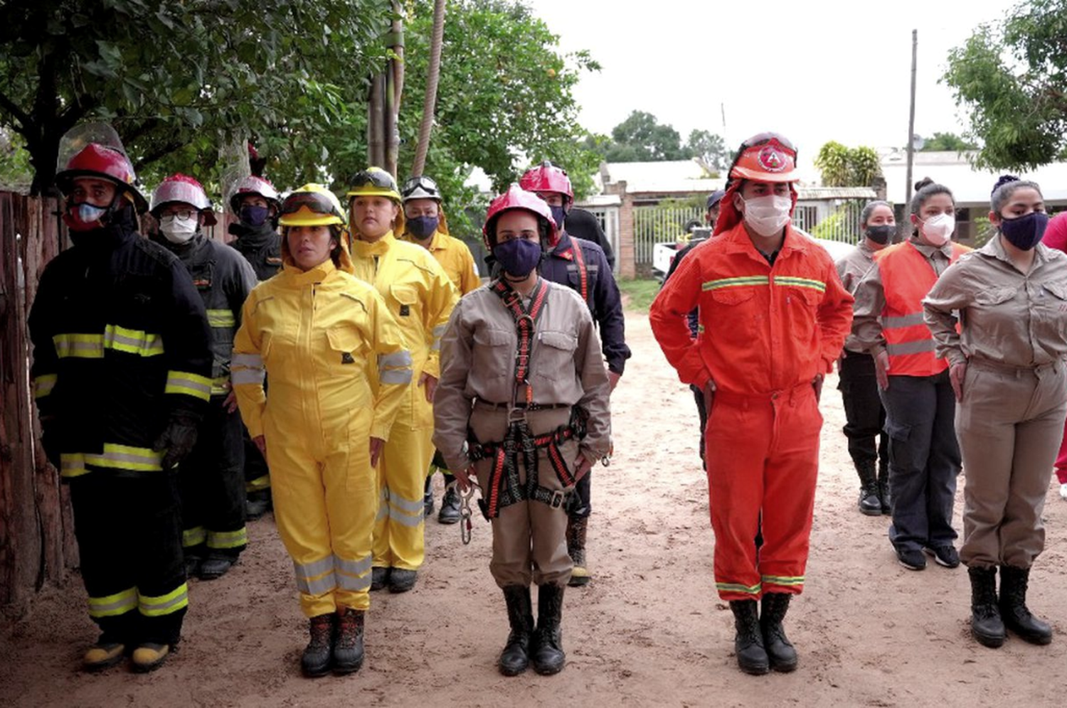 Bomberos correntinos inauguraron su cuartel renovado gracias a Santi Maratea