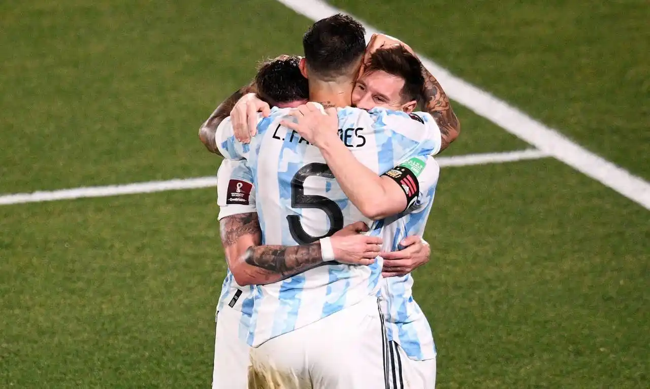 Argentina goleó a Uruguay en el Monumental