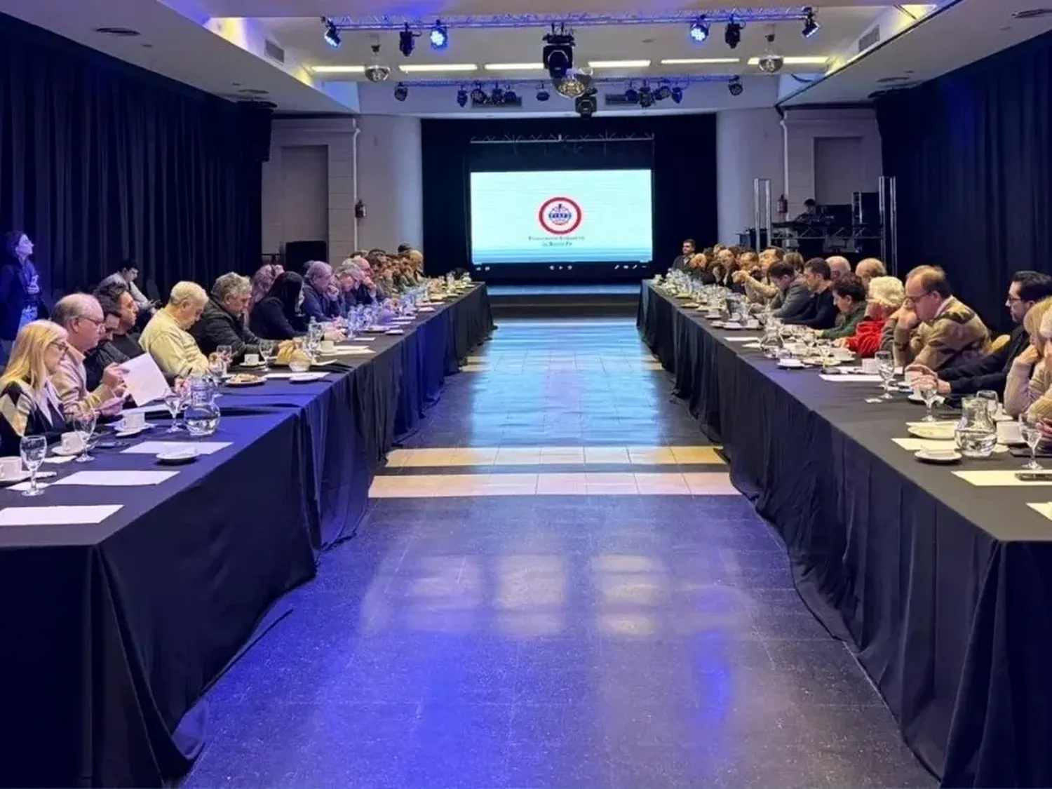 Reunión de Fisfe con convencionales en Rosario por la reforma constitucional. Foto: Gentileza Fisfe