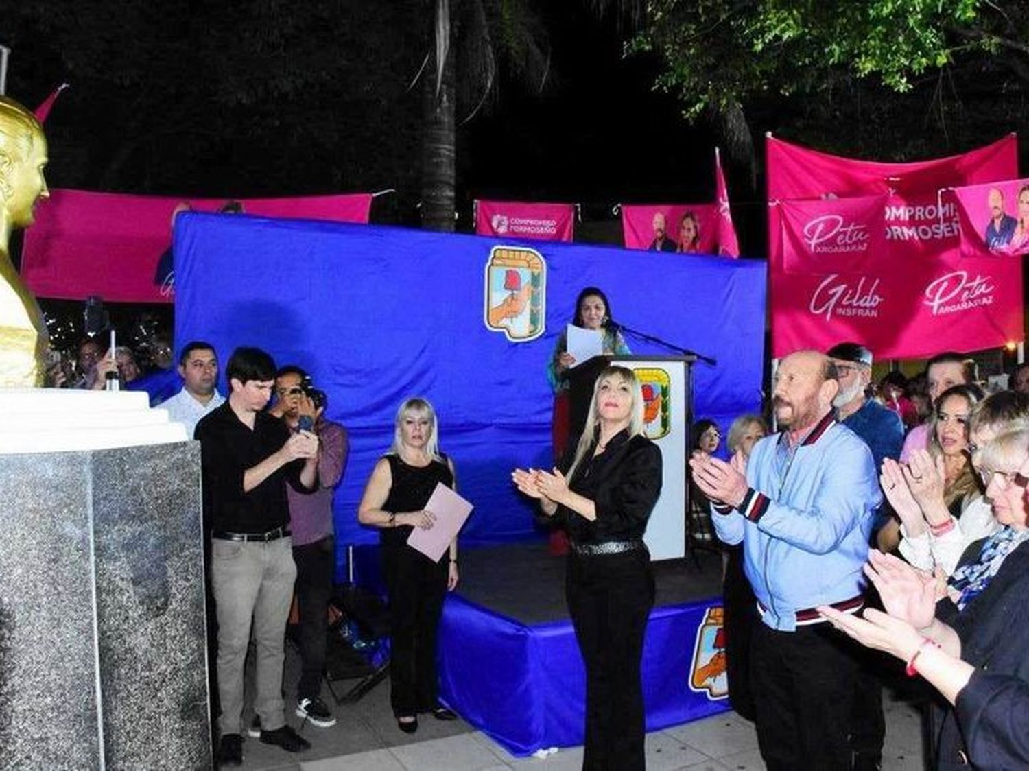 Insfrán encabezó el homenaje a Eva Perón
en el 73° aniversario de su fallecimiento