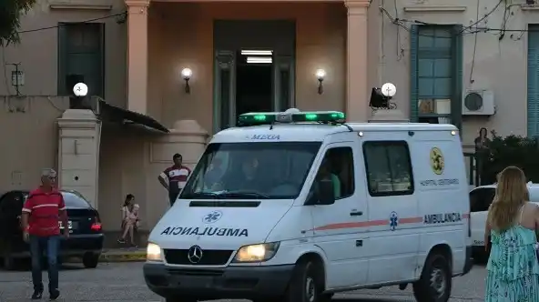 Buscan a motochorro que le arrebató la mochila a un chico que está en el hospital