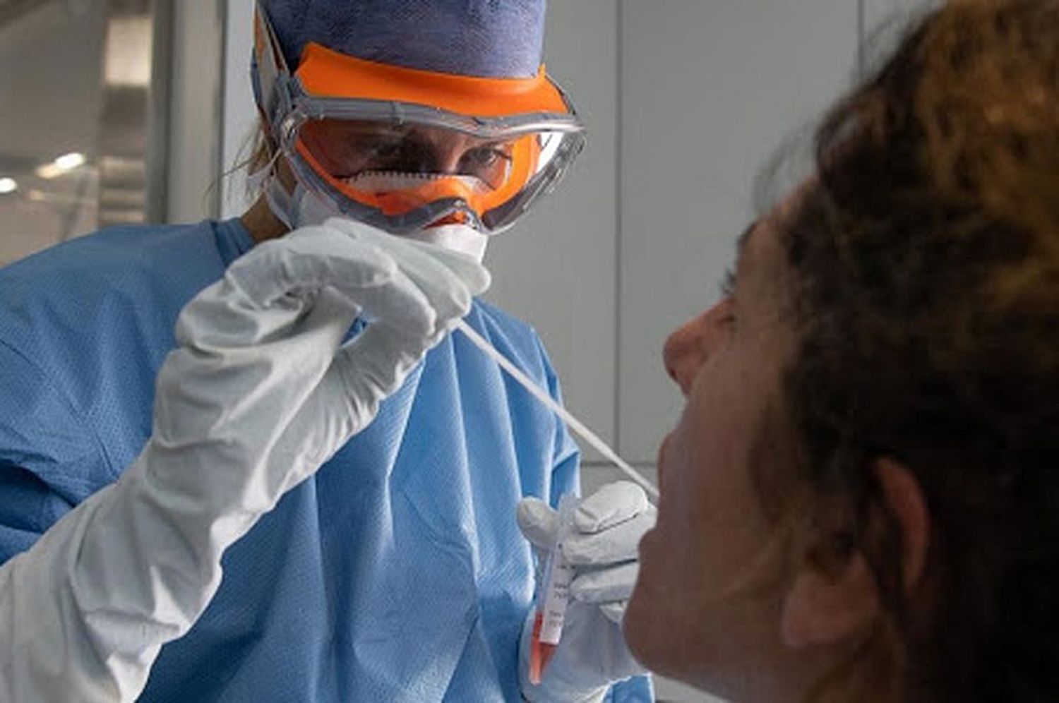 Test de Coronavirus: "Lo más correcto es hisopar en el momento en que hay sintomatología", explicaron desde Región Sanitaria IV