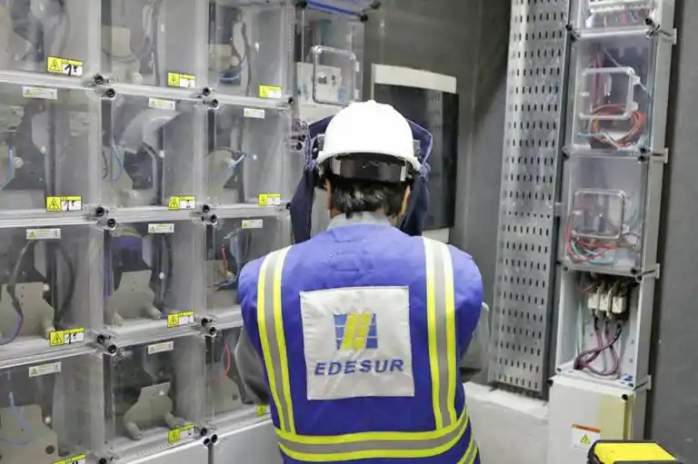 Sancionan a Edesur por $618 millones por incumplir en seguridad pública y su mal servicio