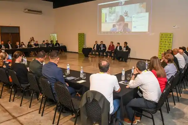 Comenzó el congreso internacional de Destinos Turísticos Inteligentes en Chascomús