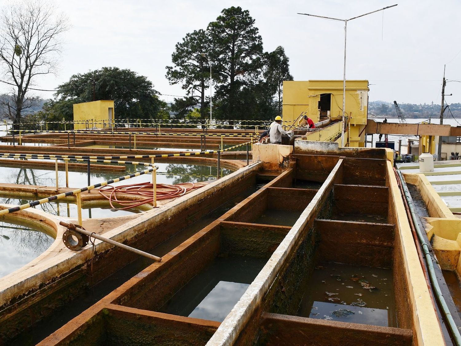 Posible baja en la presión de agua por trabajos en la Planta Potabilizadora San Carlos