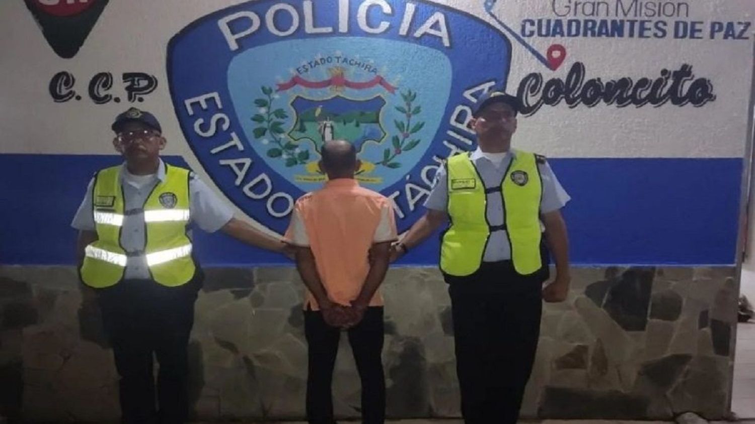 ¡LA MANTUVO BAJO AMENAZAS DE MUERTE! ABERRADO DE 74 AÑOS embarazó a su nieta en Táchira
