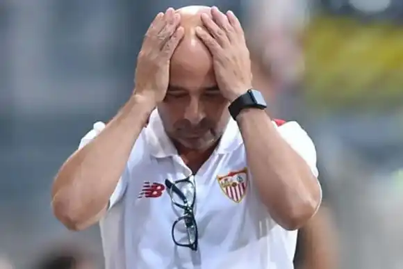 Sevilla despidió a Jorge Sampaoli como entrenador