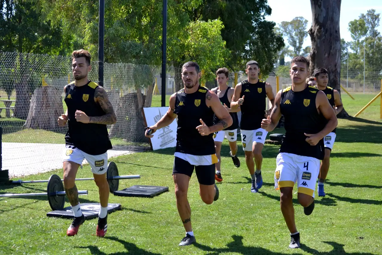 FOTO PRENSA SANTAMARINA Requena, Barsottini y Ridao; en la primera práctica del año.