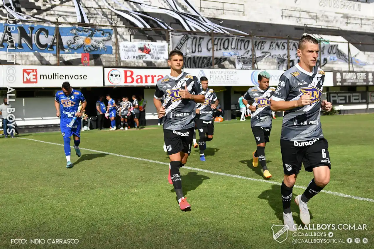 Fútbol profesional: Oneto fue expulsado, Matías Nouet titular por primara vez tras su lesión y a Ramírez en lo convocaron