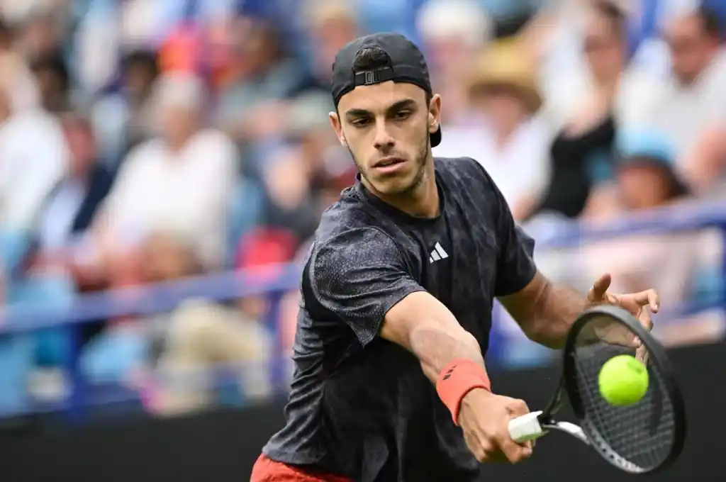 Francisco Cerúndolo ganó y avanzó a las semifinales del ATP de Eastbourne