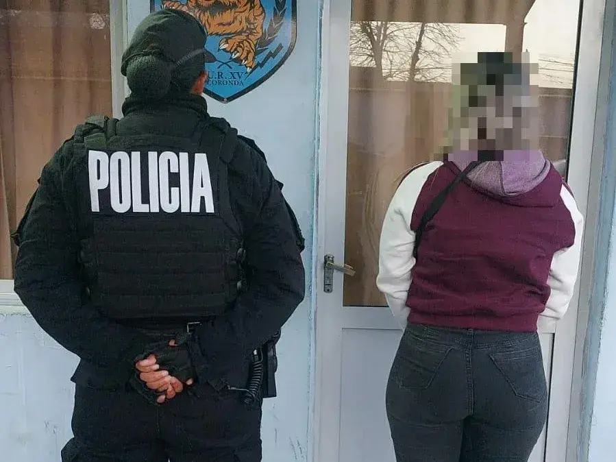 Atraparon a una mujer en la región con pedido judicial vigente por una causa federal de narcotráfico