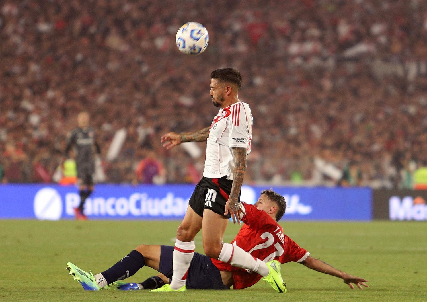 Lanzini es habitualmente titular en River.