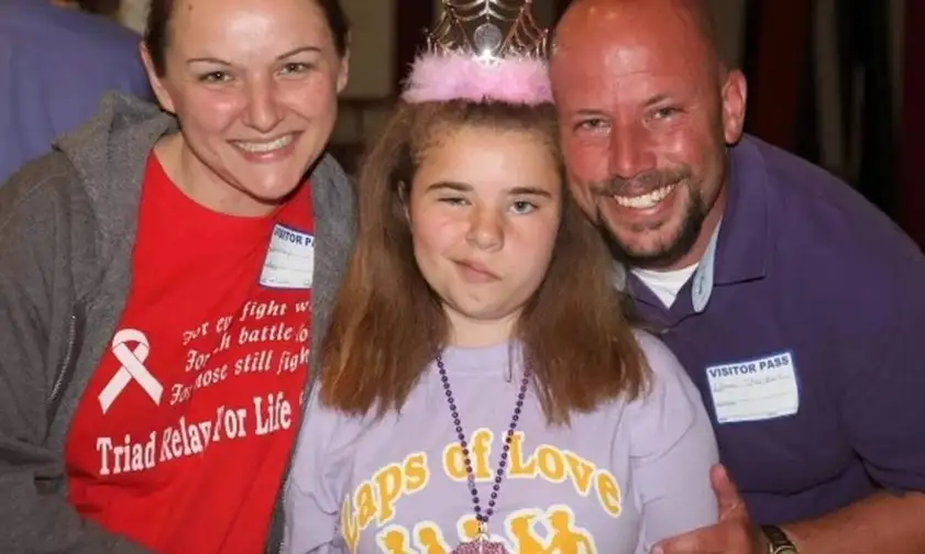La historia de la niña que logró vencer al cáncer y se quitó la vida tras sufrir bullying