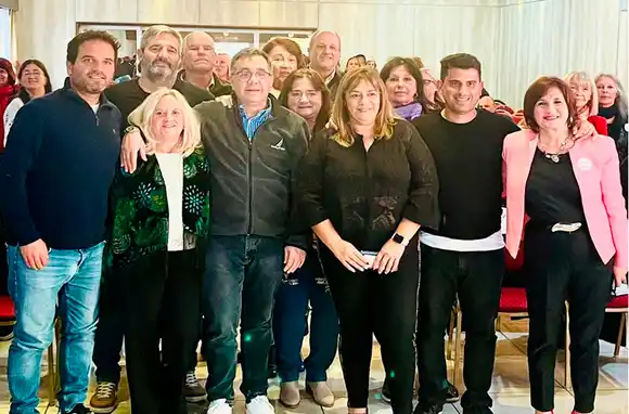 PRO Mujeres presentó "Eco Educativo" con el ex ministro Finocchiaro