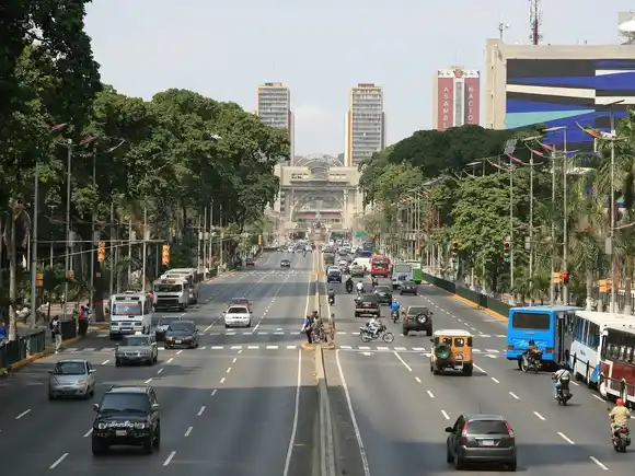 Pese a la tensión con EE. UU.: en Venezuela nada cambia, solo se sobrevive a la crisis