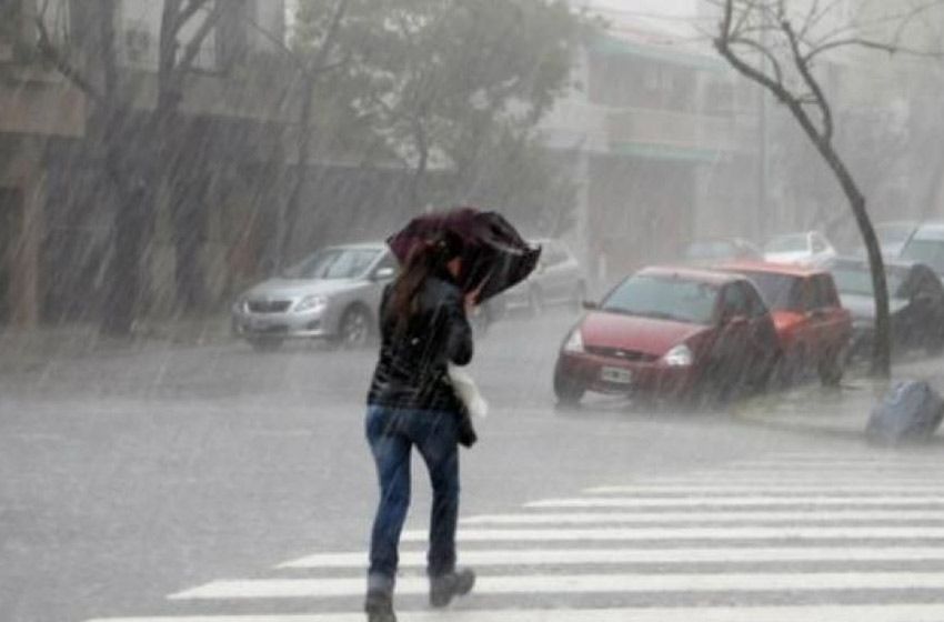 Viernes nublado y con alerta amarilla por tormentas fuertes en Rosario