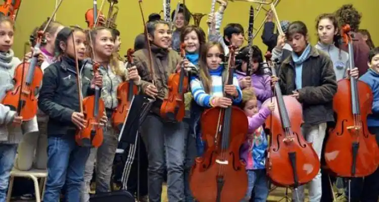 En el Vía Crucis, la Orquesta Escuela Juvenil de San Telmo