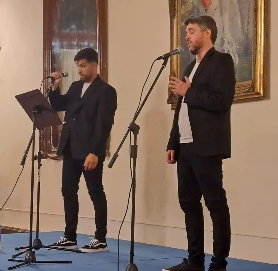 Lírico y romántico- Flavio Fumaneri y Henán Quinteros en el escenario del Club Social-
