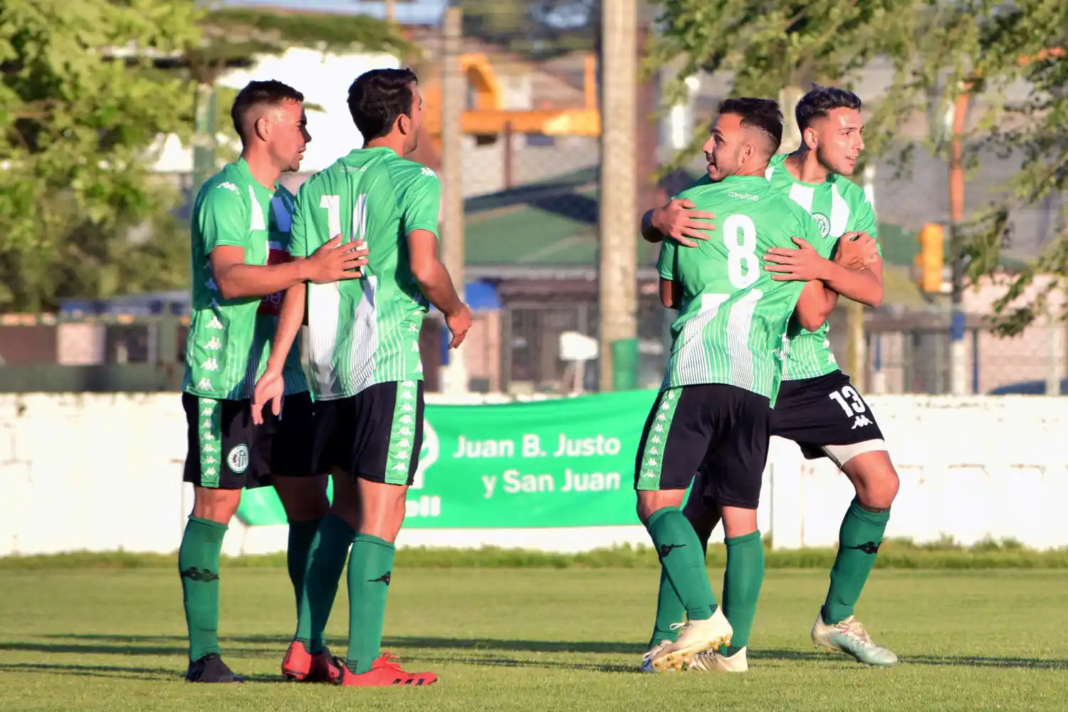 Kimberley se estrenó con un triunfo en el Regional Amateur