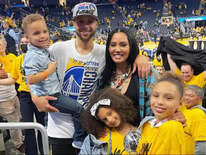 Ayesha y Stephen Curry tiene 4 hijos de un consolidado matrimonio.