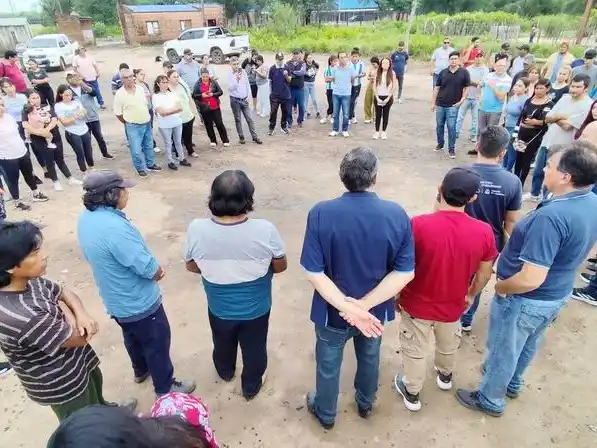 El vicegobernador acompañó la entrega de 
cajas alimentarias en comunidades aborígenes