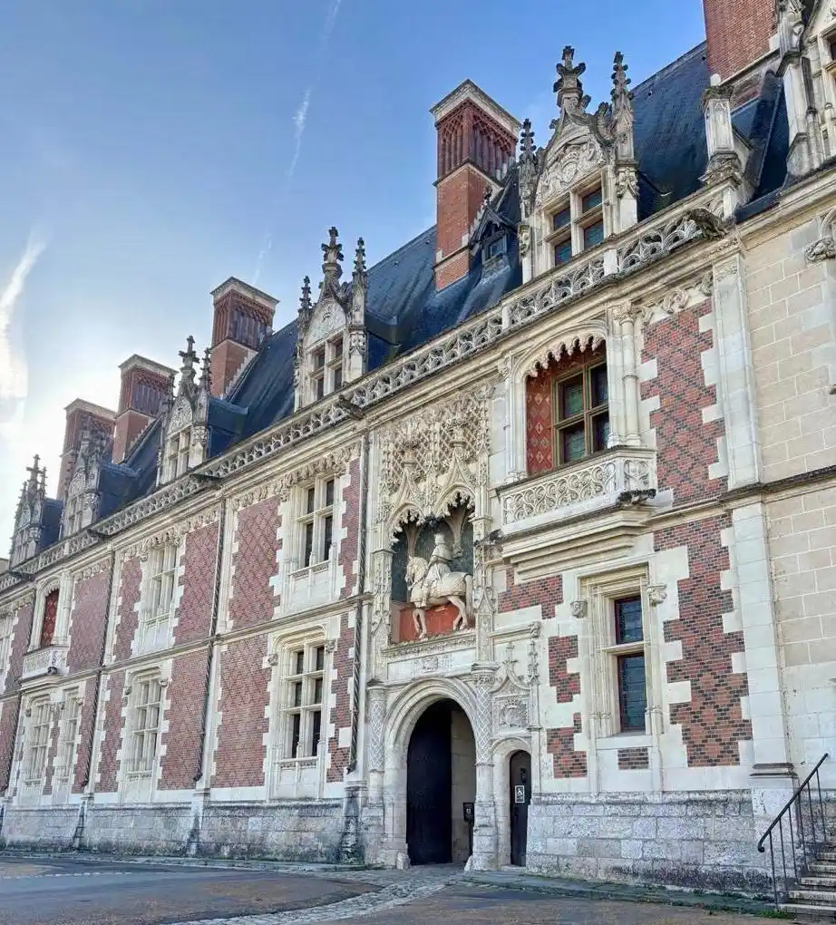 Place du Chateau - Blois-