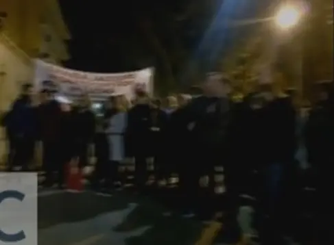 Luján: Vecinos protestaron contra el tarifazo de gas en la Municipalidad