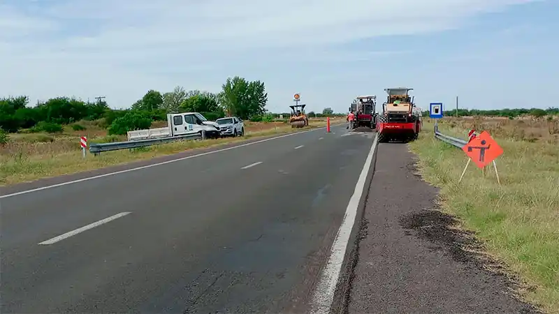 Vialidad realiza tareas de mantenimiento en rutas nacionales de Entre Ríos
