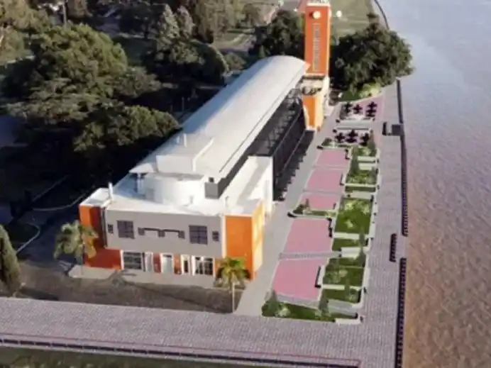 Situada a pocos metros del Monumento Nacional a la Bandera, la Terminal Fluvial de Rosario es la única terminal de pasajeros por vía fluvial de la provincia. Crédito: Archivo Mirador Provincial.