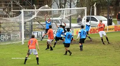 Deportivo volvió al triunfo en el Treisse