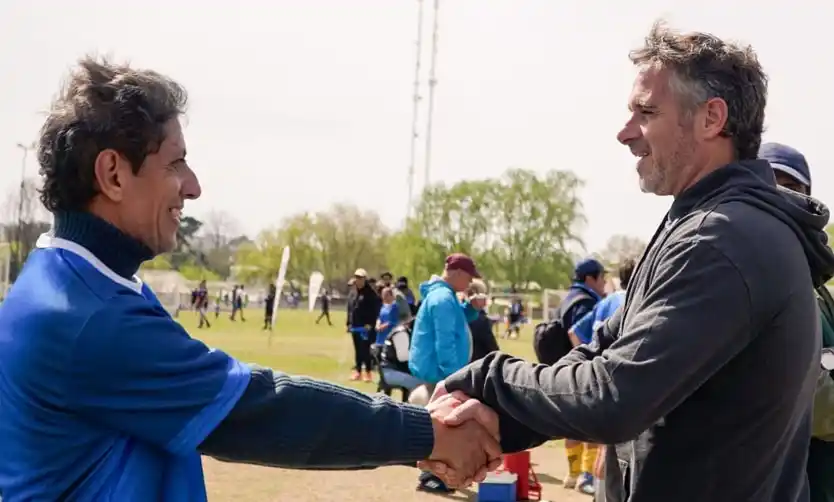 Achával acompañó a los deportistas en una nueva fecha de la Liga de Fútbol Inclusiva