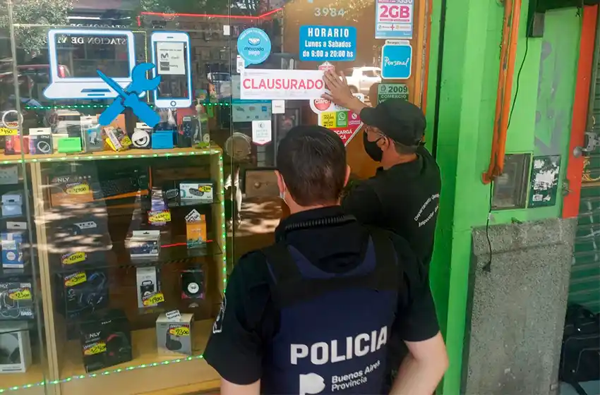 Clausuraron tres comercios de venta de celulares en Mar del Plata