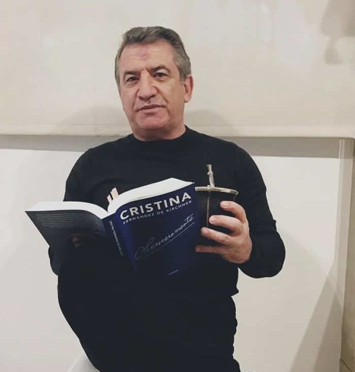 A falta de fueros, Urribarri pone distancia