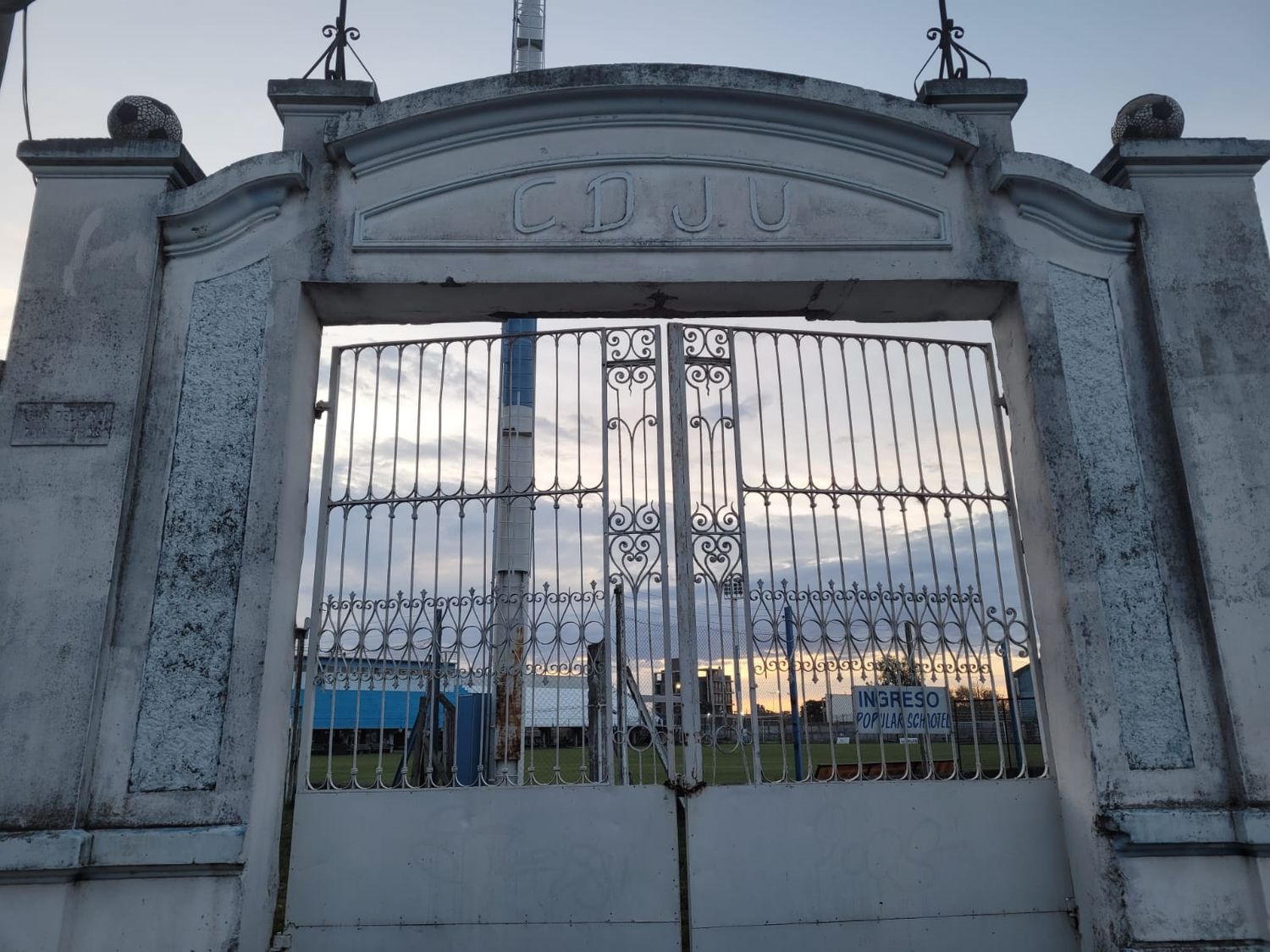 Juventud Unida: socios y ex dirigentes piden un urgente llamado a asamblea ante el silencio del sector oficialista