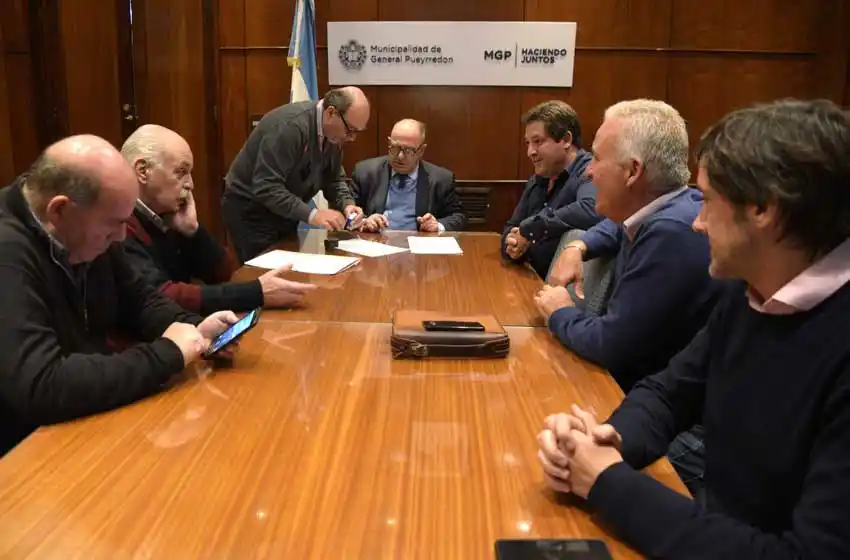 Municipales acordaron un primer aumento salarial del 10%