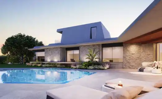 Esta es la piscina que tiene la casa de Courtois