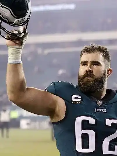 Jason Kelce trabajará con sus compañeros de los Eagles ¿Qué función cumplirá?