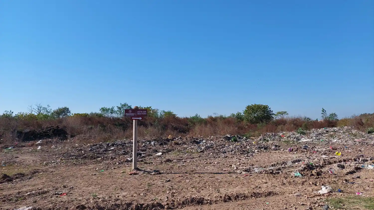 Vecinos reclaman por el estado de los residuos.
