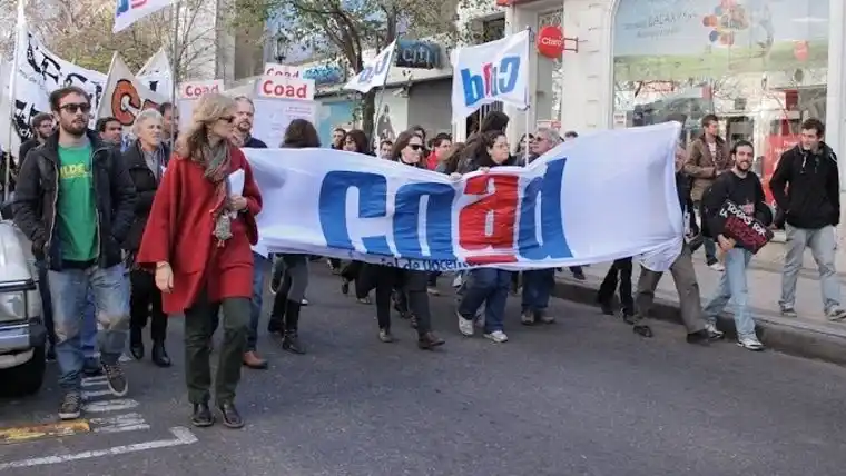 Los docentes de la UNR se suman a la Marcha Federal