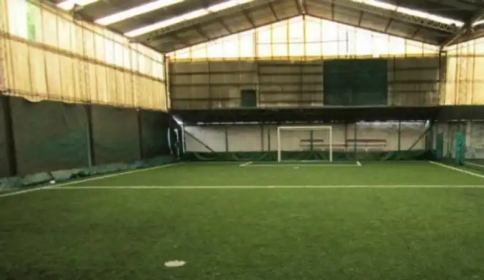 Jugaba al Fútbol 5, chocó su cabeza contra un rival y murió