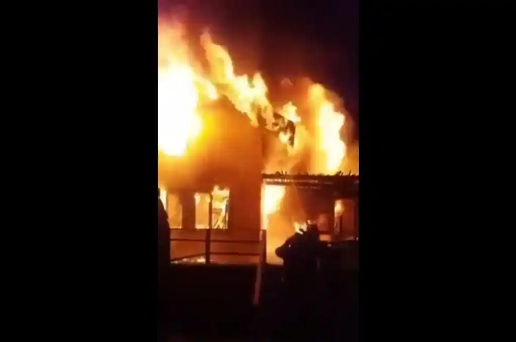 Video: incendio de una vivienda de Arroyo Leyes